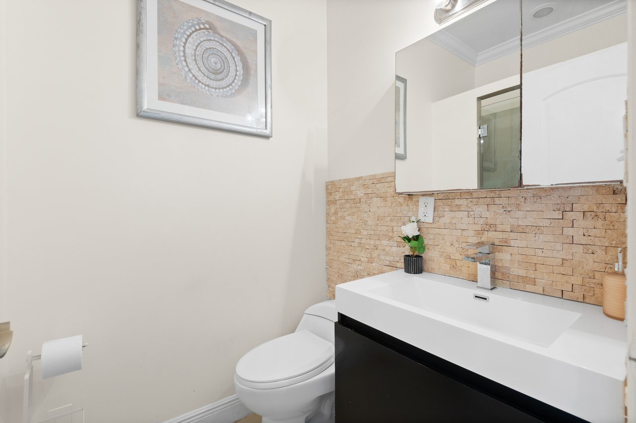 110 Venito, Atlantic Drive