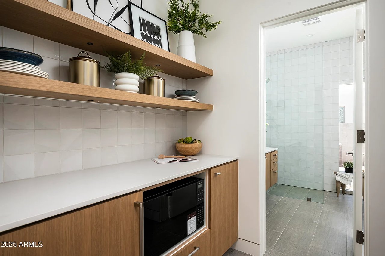 5120 N CASA BLANCA Drive