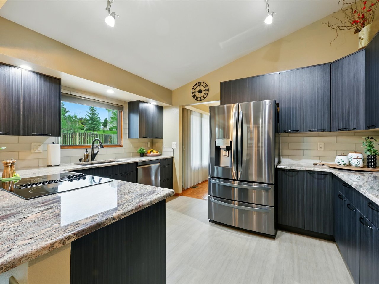 440 Torrey Pines Way