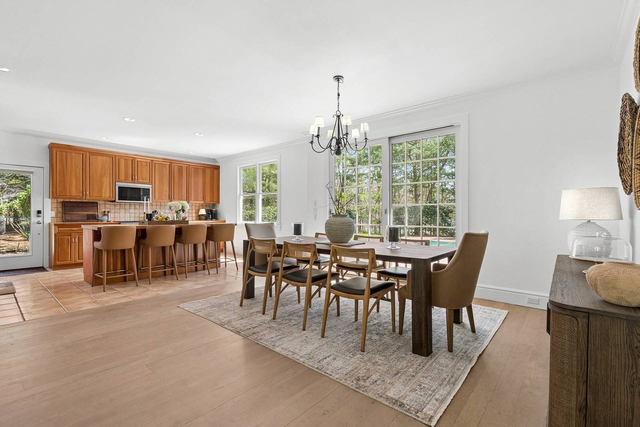 23 Shorewood Drive