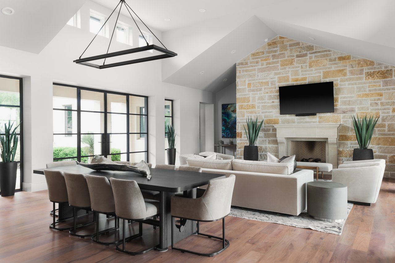 4717 Peralta Lane