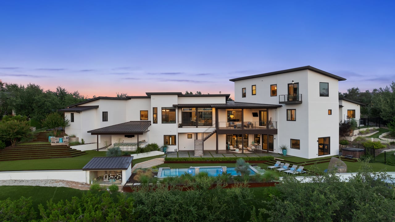 Spanish Oaks Luxury 
