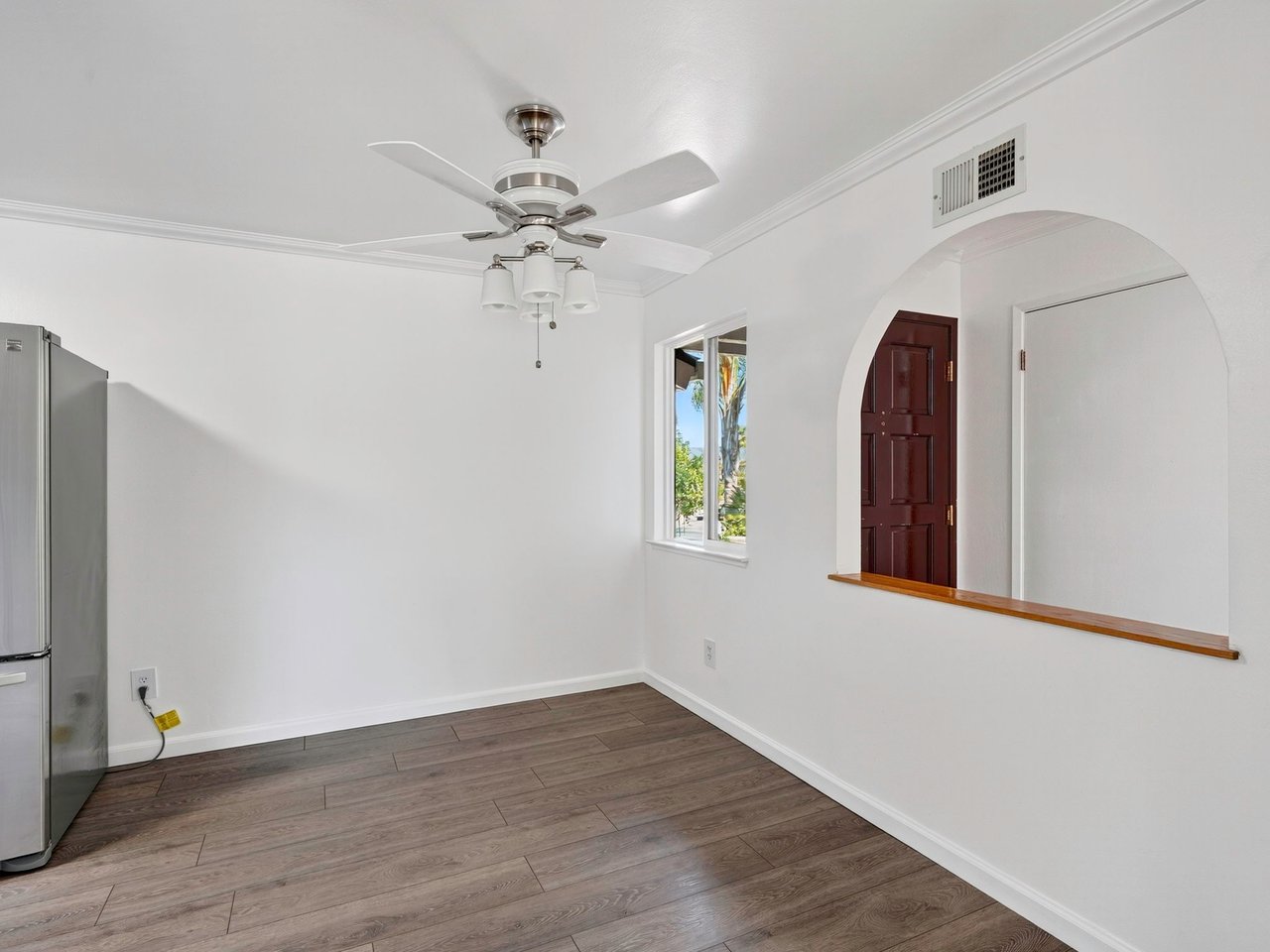 844 Cedarwood Ln