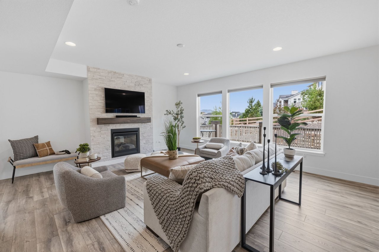 1952 Clayhouse Drive