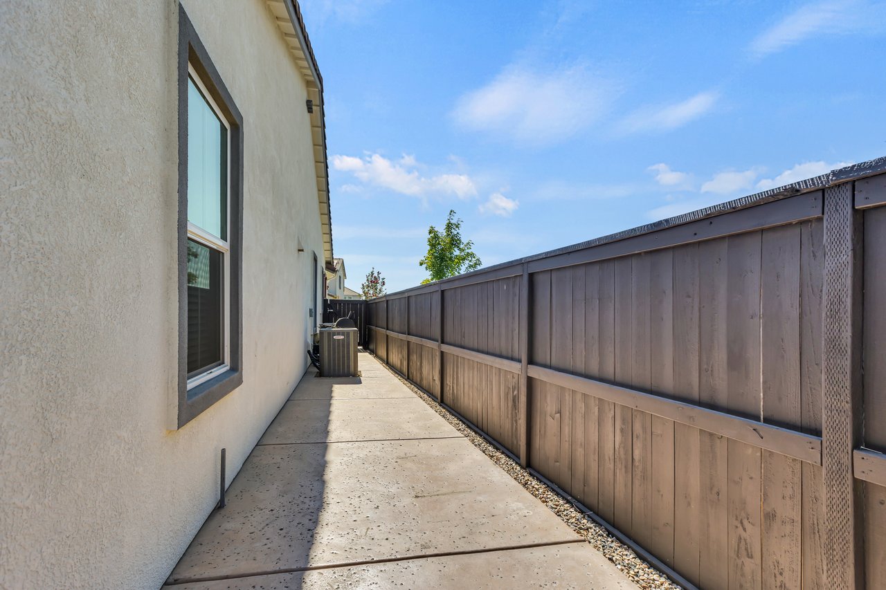 401 Confederation Court