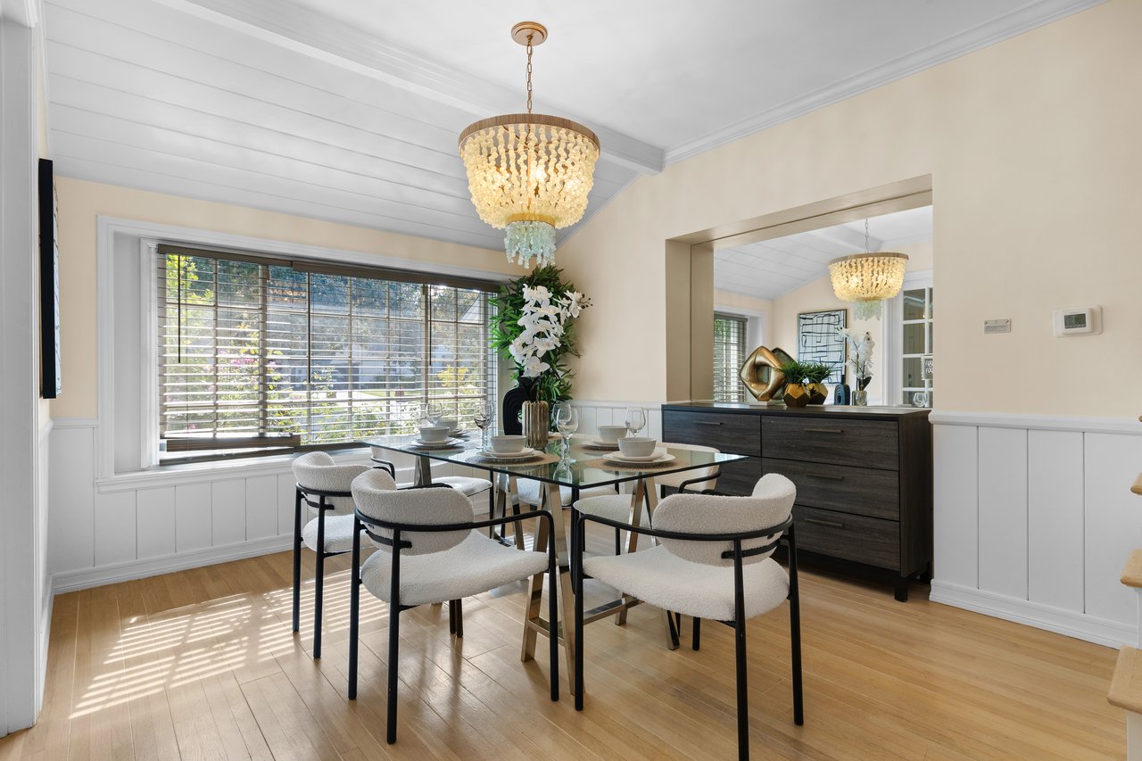 15435 Sutton St, Sherman Oaks