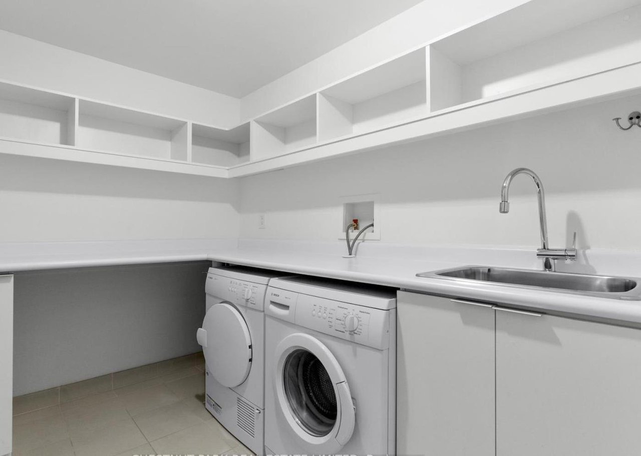 Suite 4806 -180 University Avenue