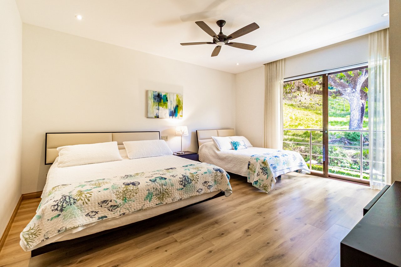 Contemporary Private Pool Villa, Jaco, Puntarenas