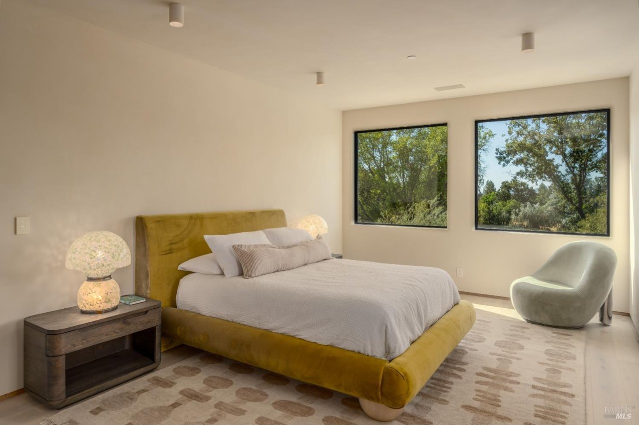 1438 Ridge Valley Road