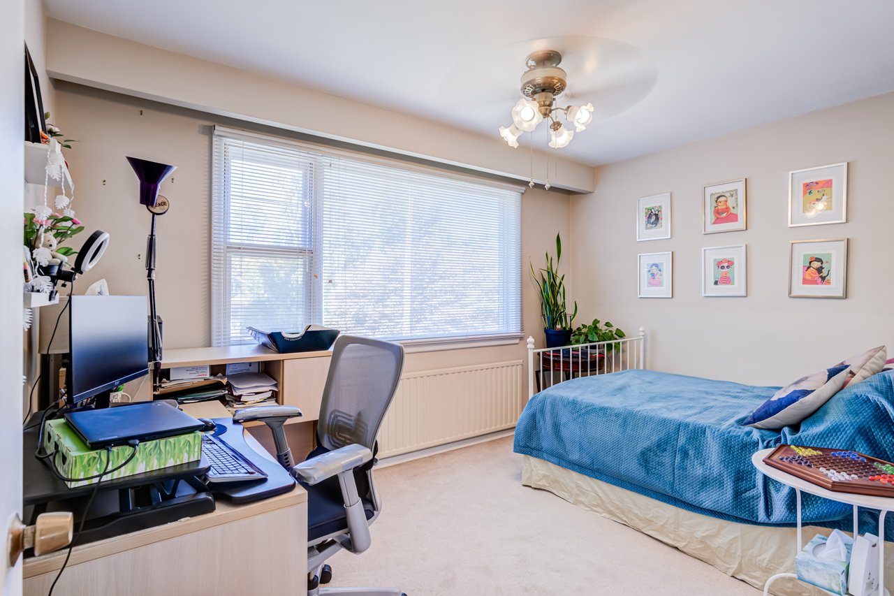407 Lake Promenade