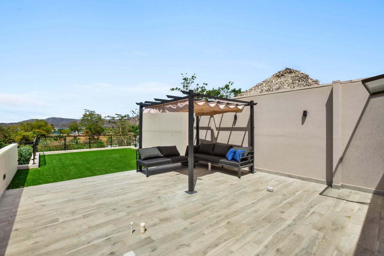 Flamingo Estates Luxury Home | Modern 4-Bed Retreat with Pool & Rooftop Terrace Near Beach & Marina