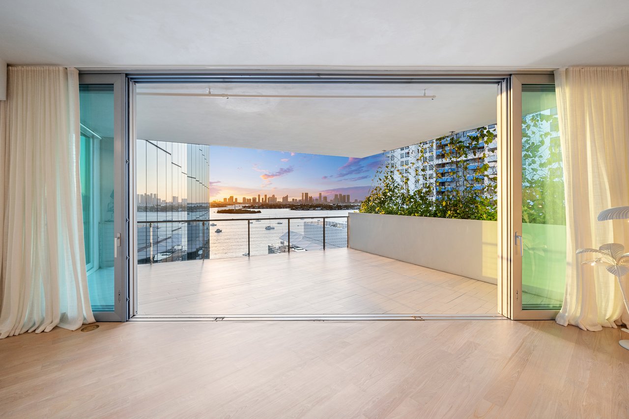 Monad Terrace 11E
