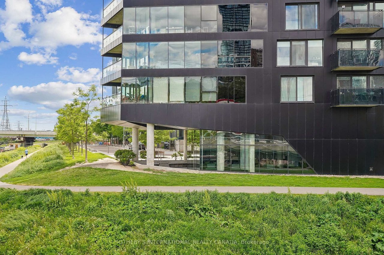 PENTHOUSE LOFT LIVING