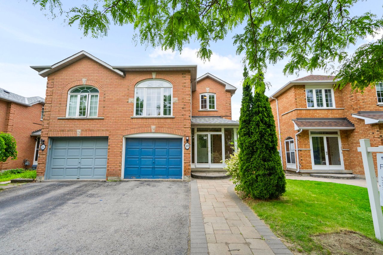 10 Breezeway Cres
