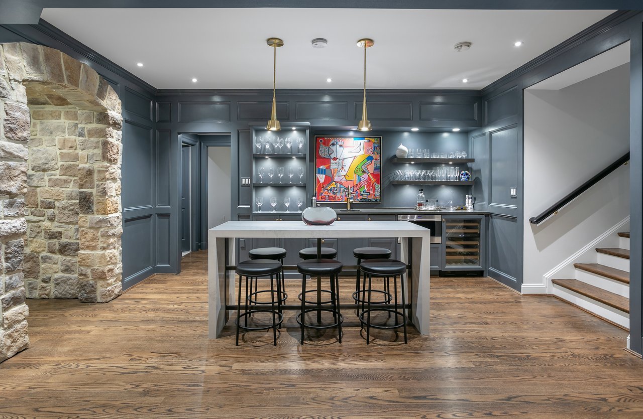 5025 Linnean Ave NW, Washington, DC 20008