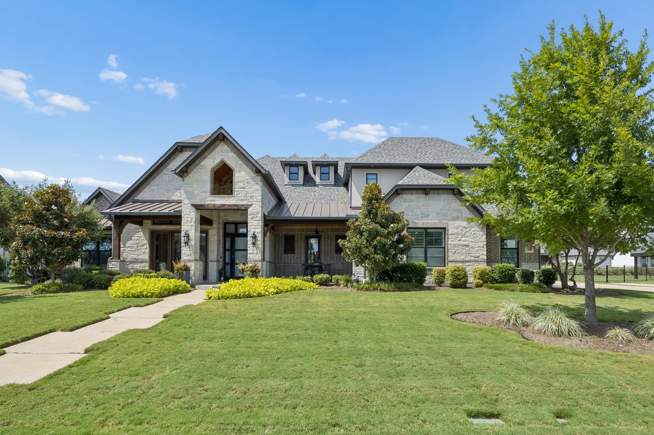 317 Knights Trail
