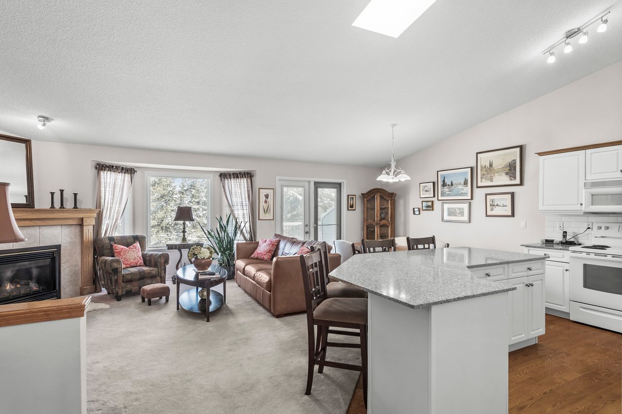 180 Valley Ridge Heights NW