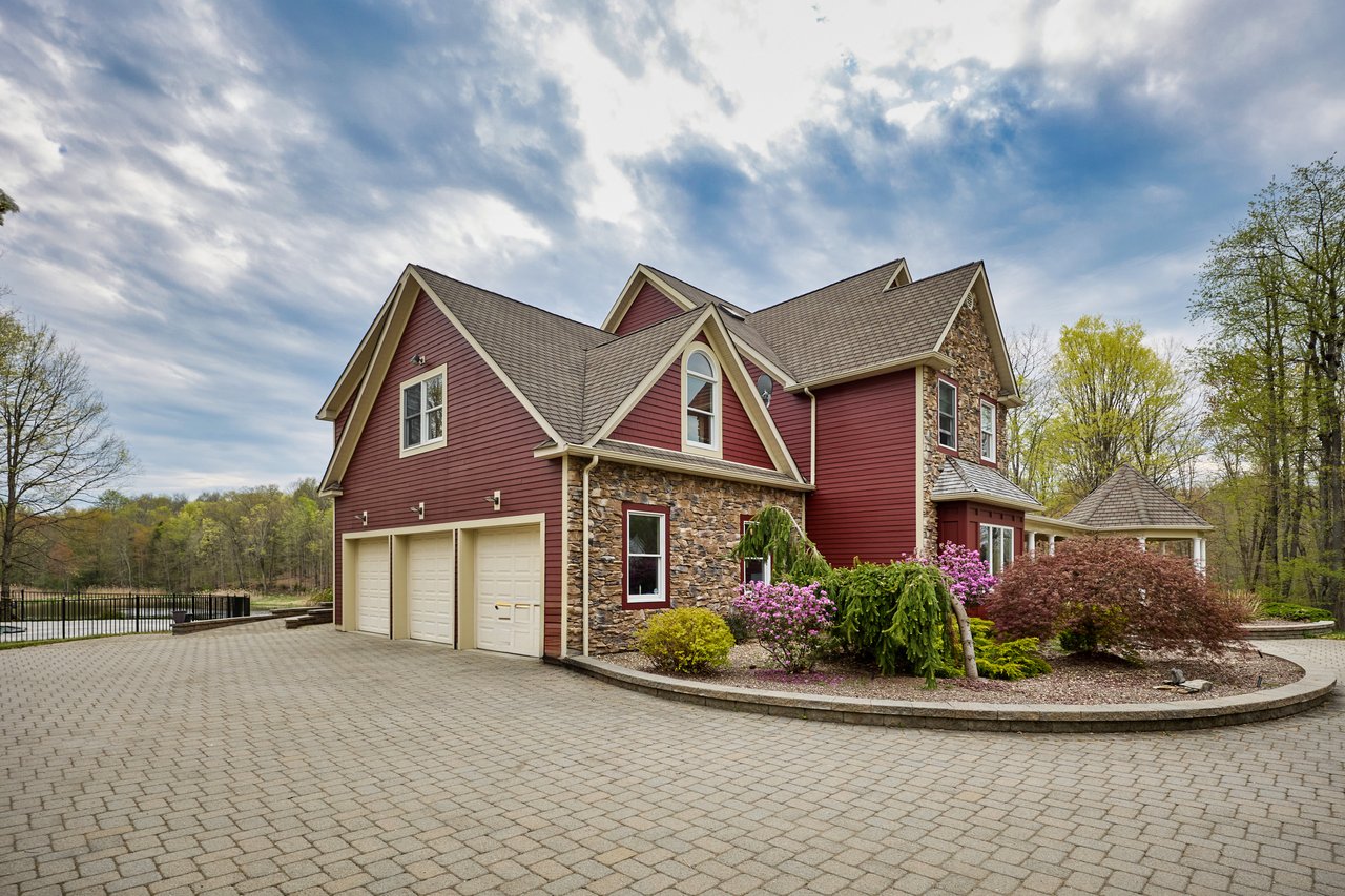 Bellefontaine at 14 Stonewall Court — A Premier Hudson Valley Estate