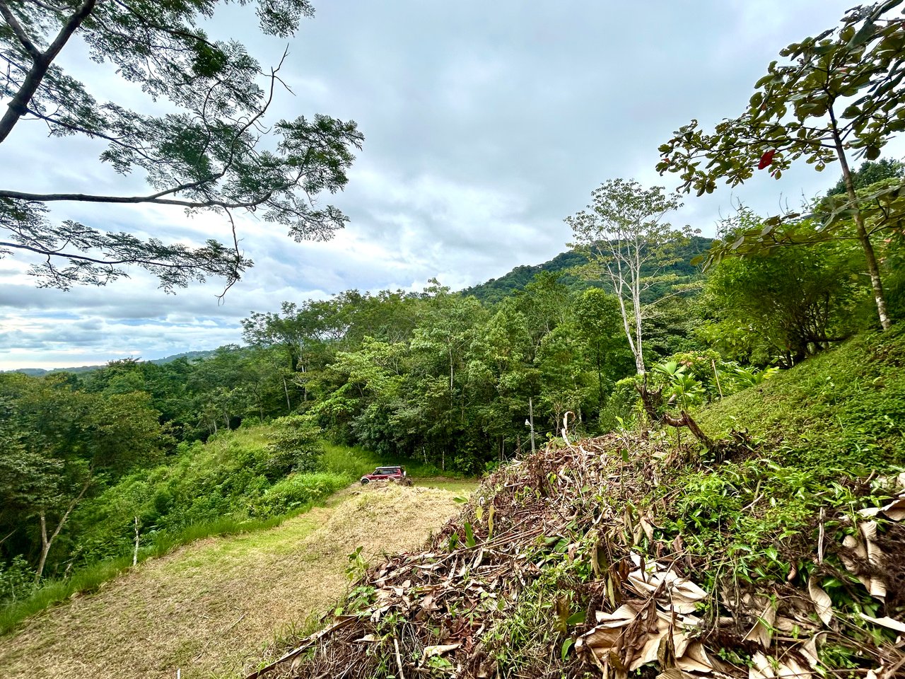 Beautiful Lot in Phase 9 Ojochal, Gated Communuity - NOW WITH LEGAL WATER