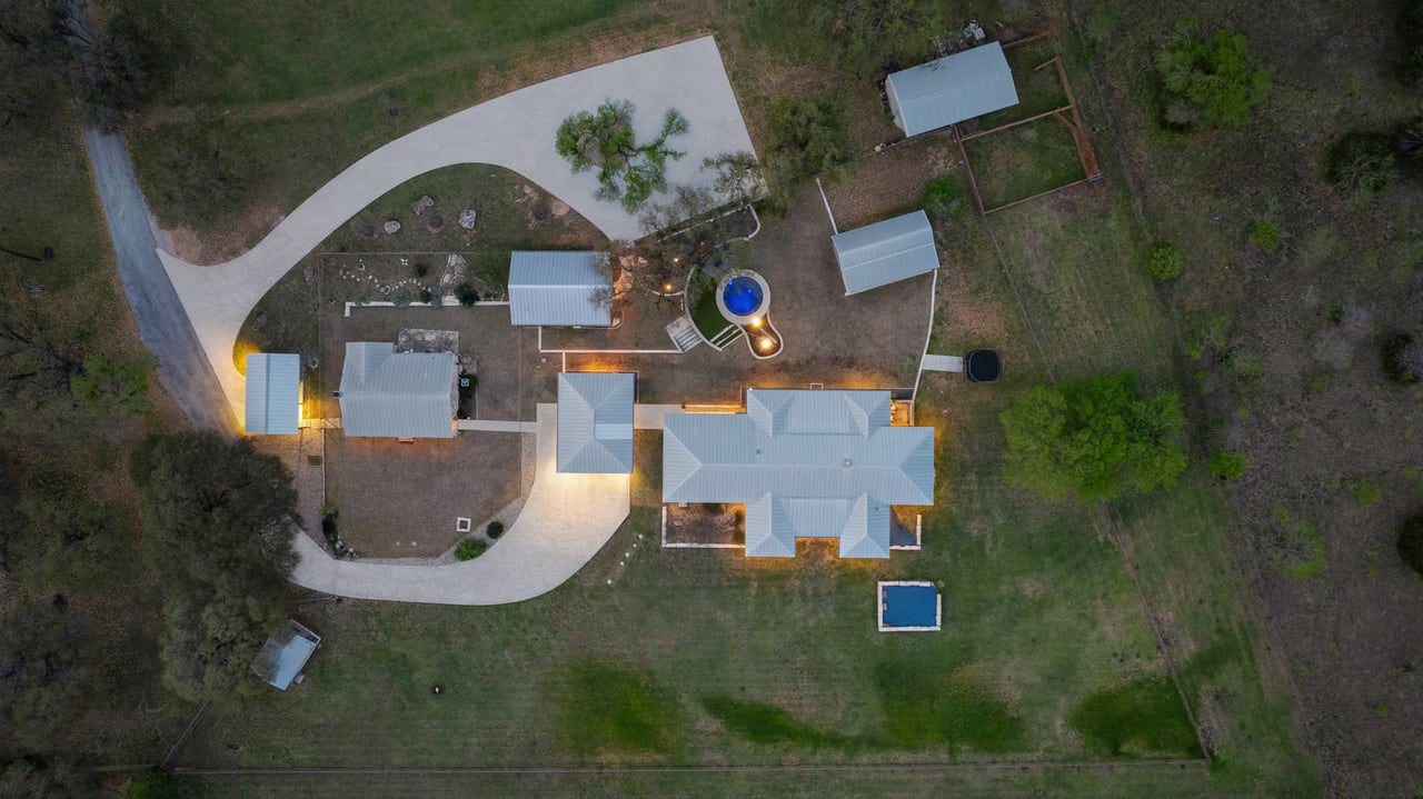 4813 Twin Acres Road