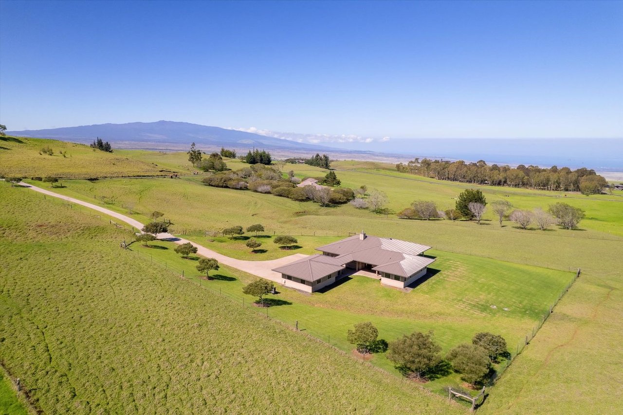 67-1027 Wainoenoe Rd