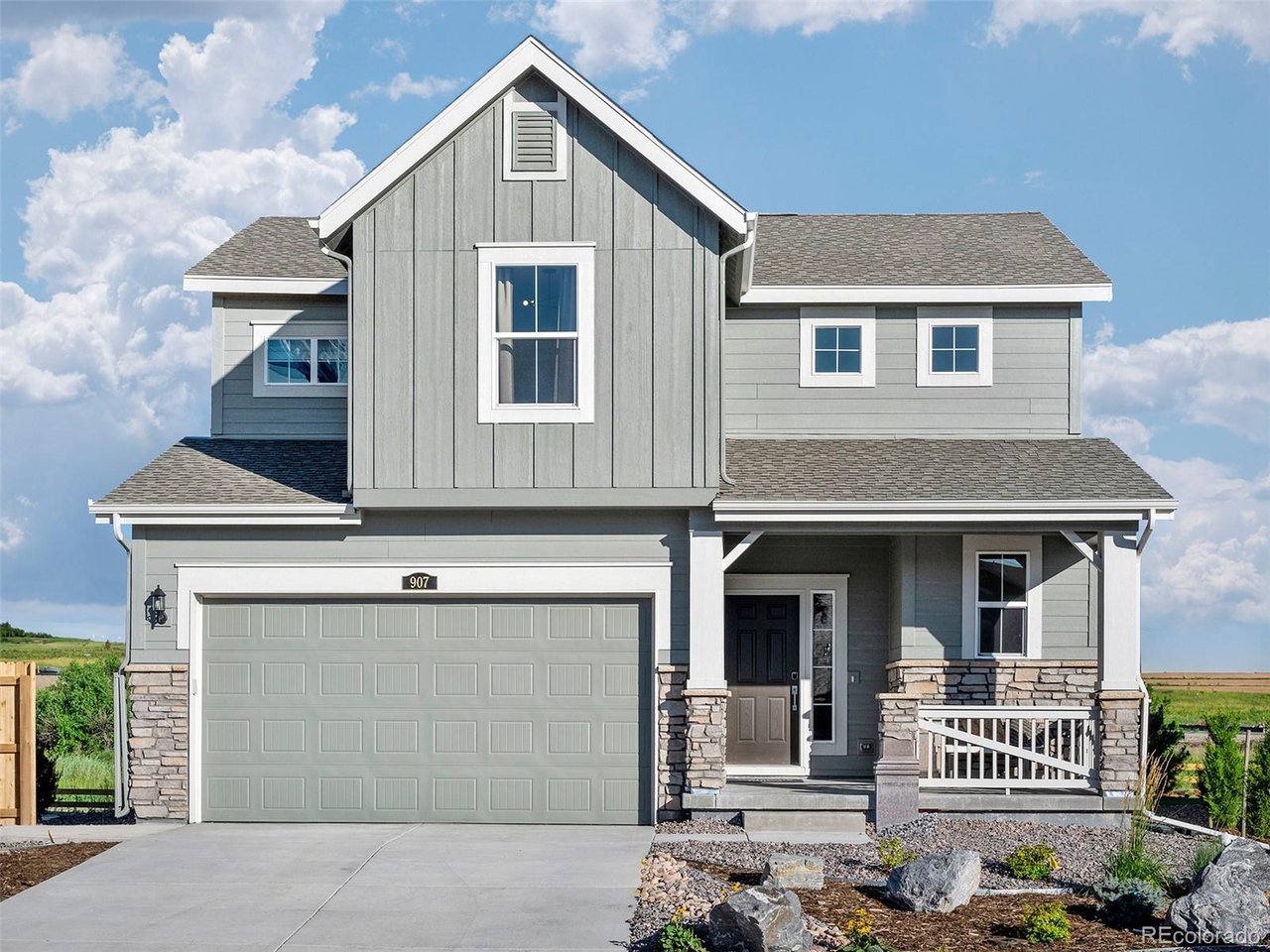 907 W Beverly Street