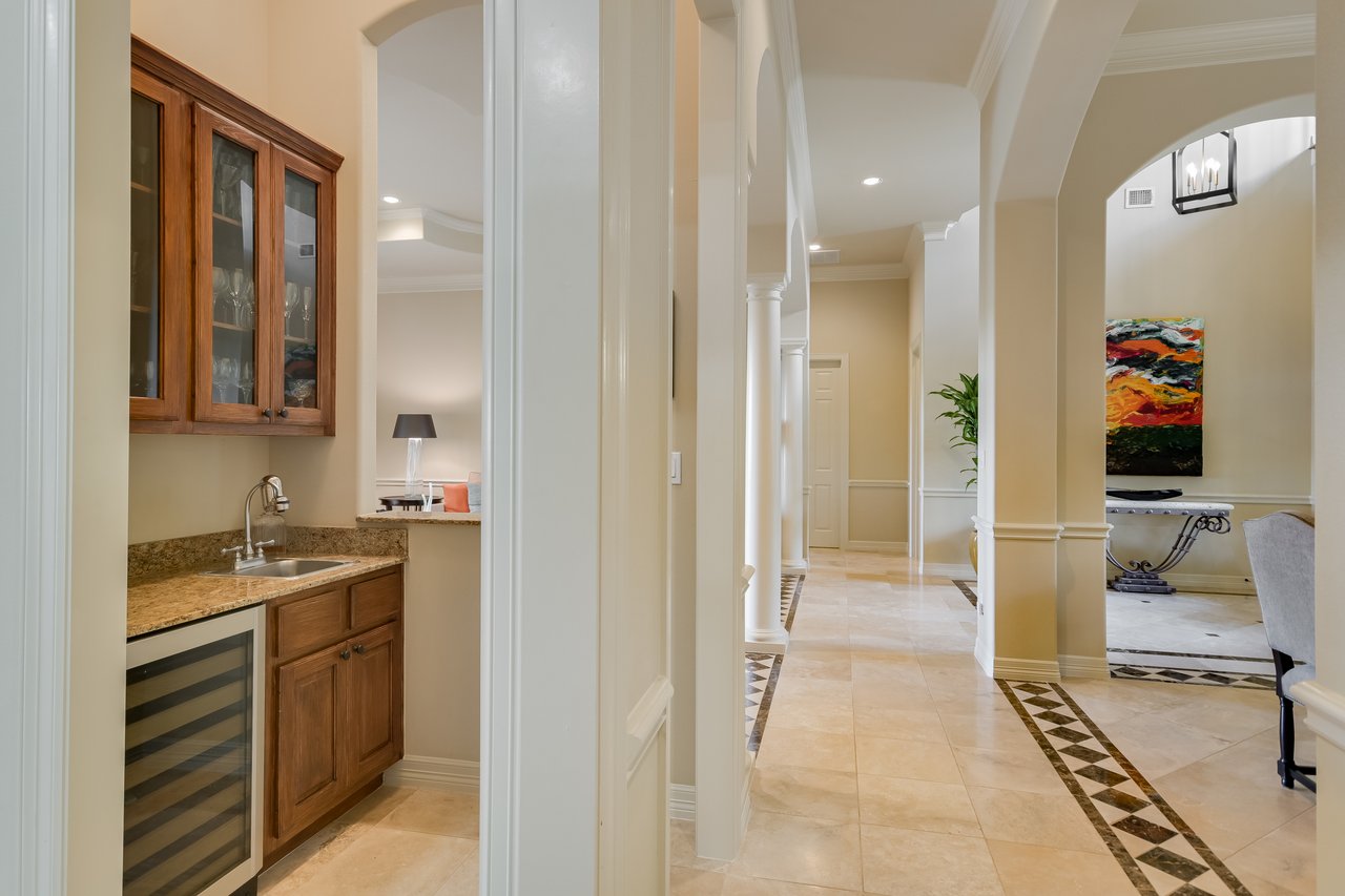 1812 Chalk Rock Cove
