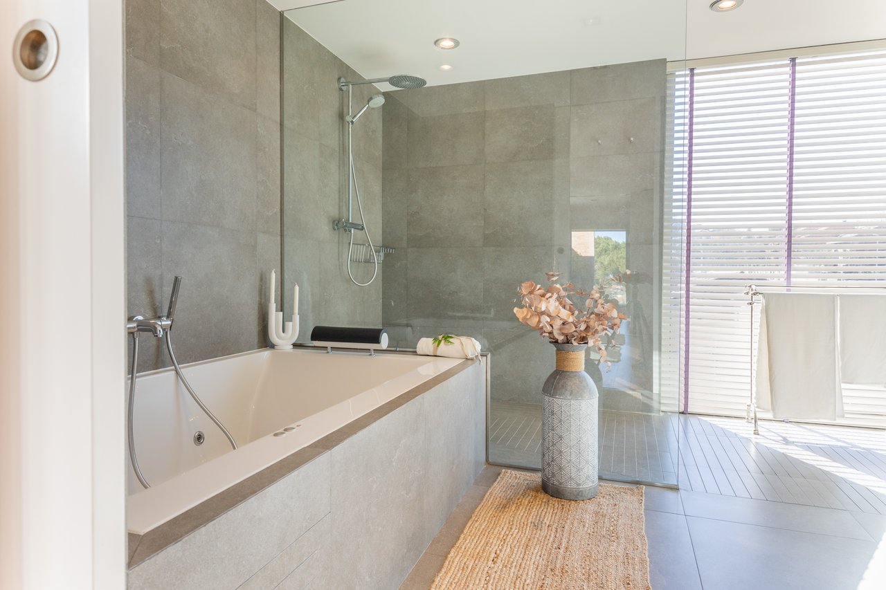 Exclusive house for sale in the centre of Sant Cugat 