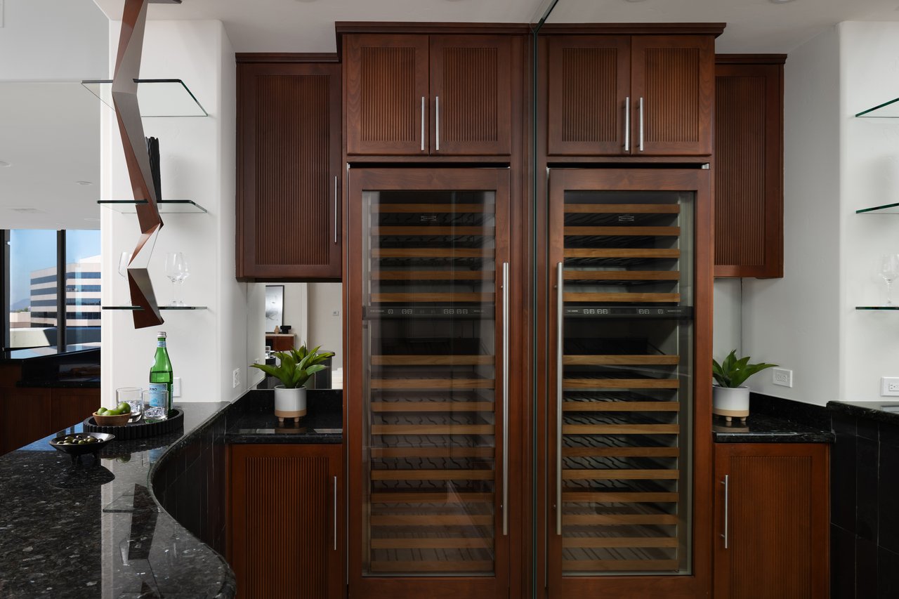 2402 E ESPLANADE Lane 1001