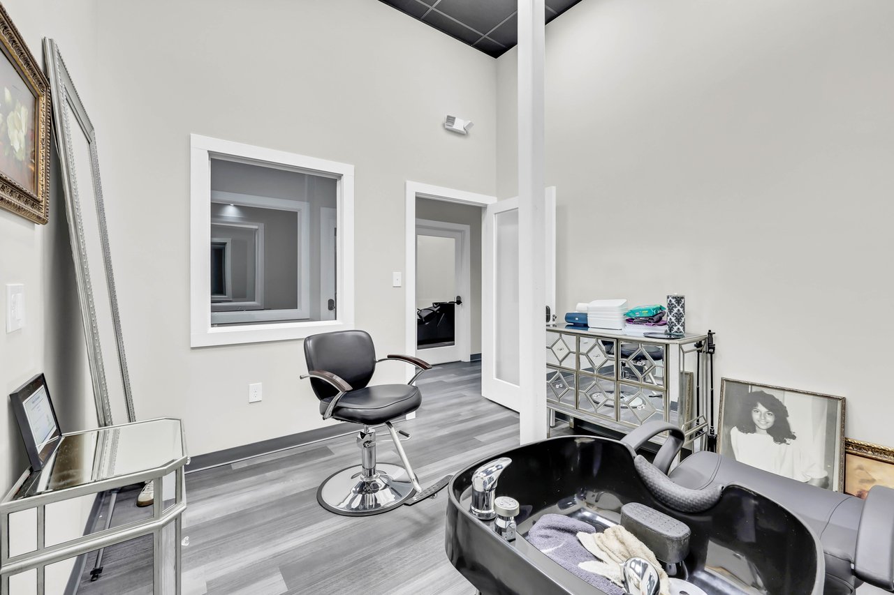 Melidas Hair Salon- Ft Campbell