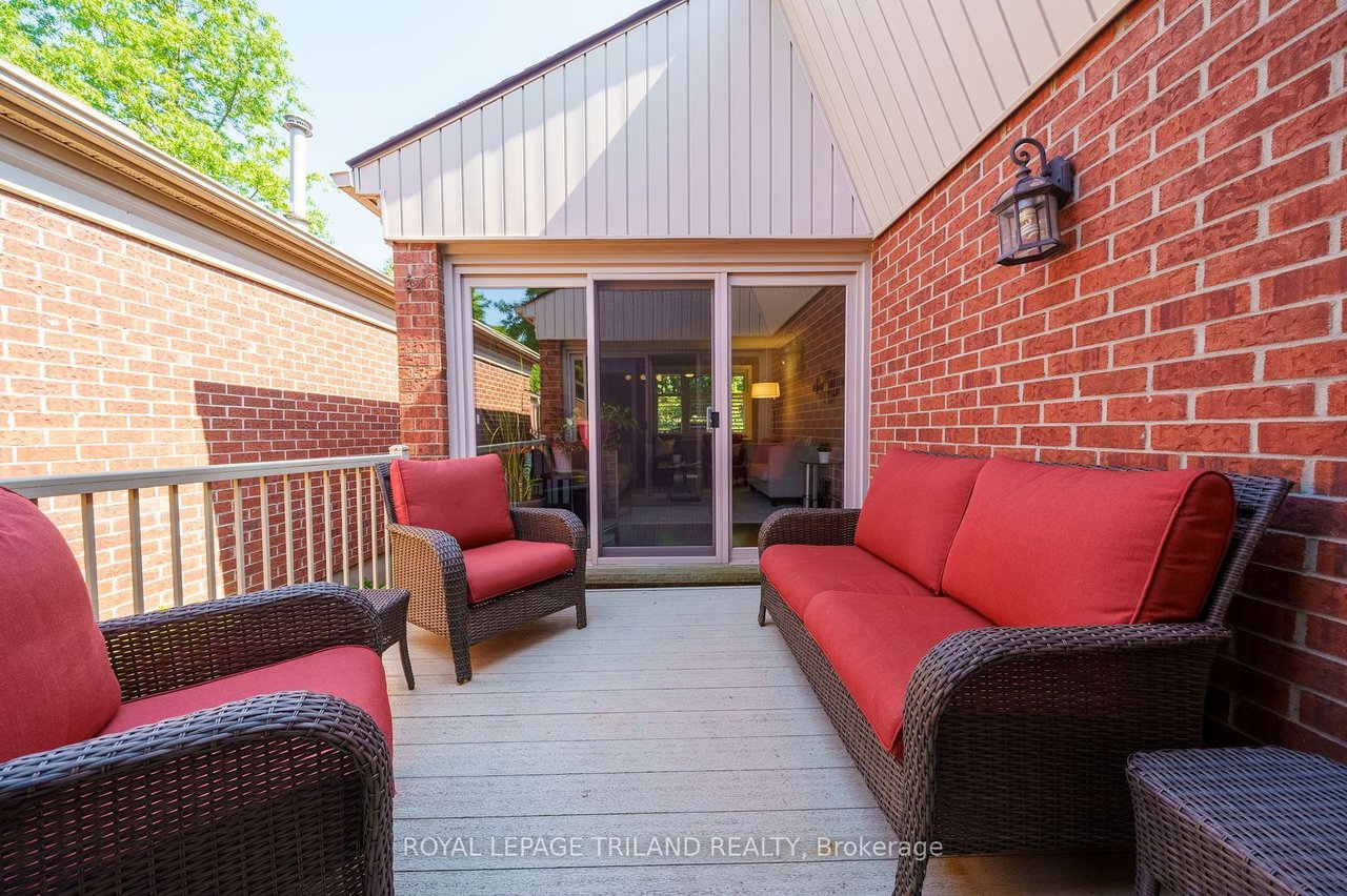 60 Rosecliffe Cres 12