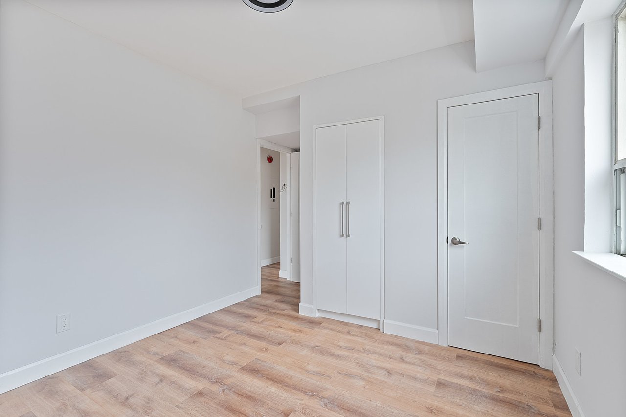 1328 Gerrard Street E 304