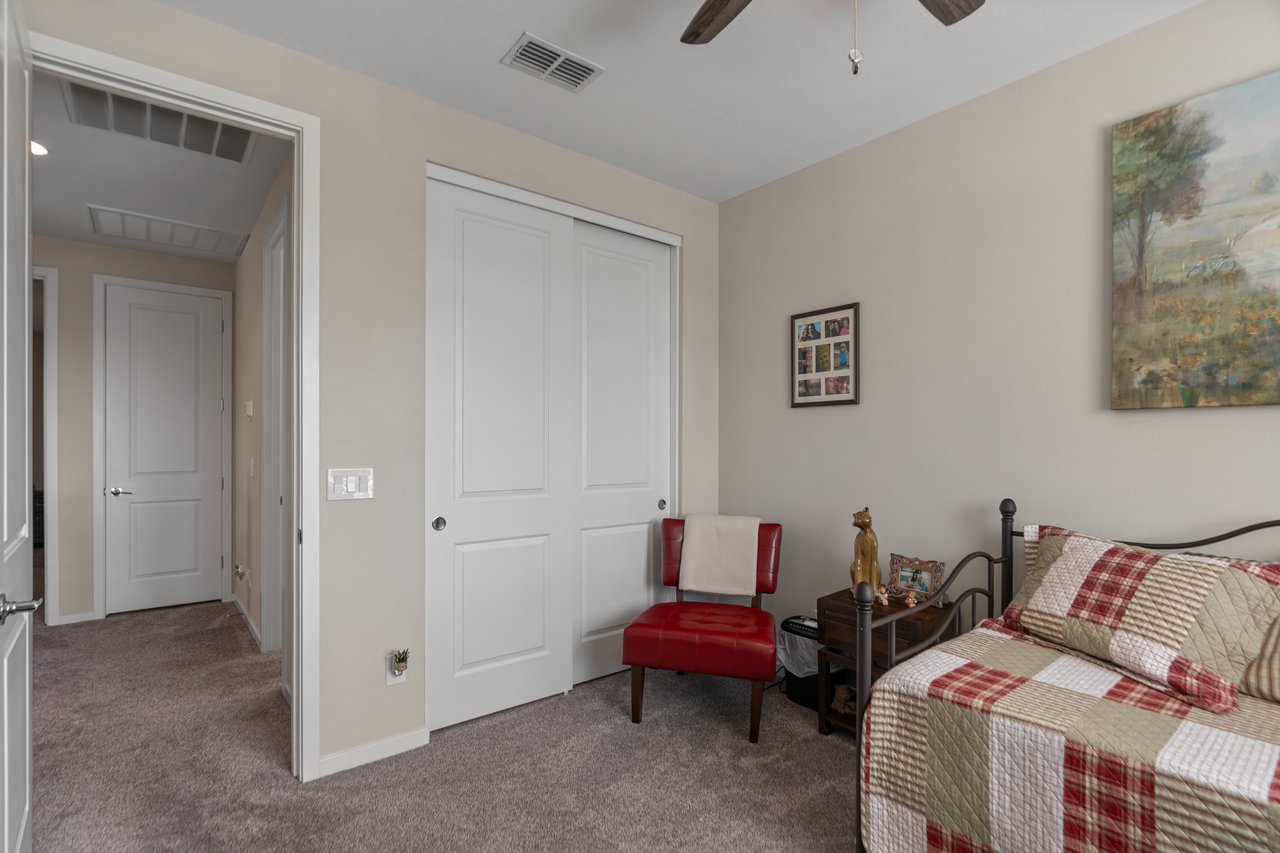 22136 N 28th Place