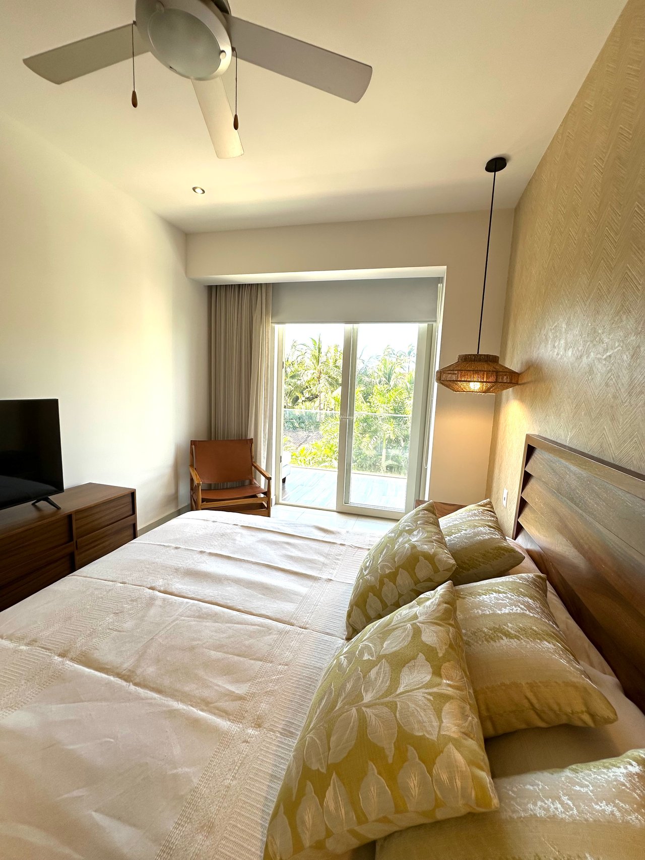 🌊 FOR RENT - Pavilion - 2 Bed Ocean Views - Check-In to the Extraoardinary!