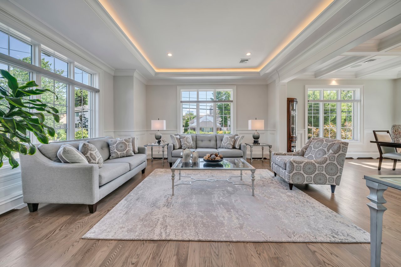 214 Forest Road