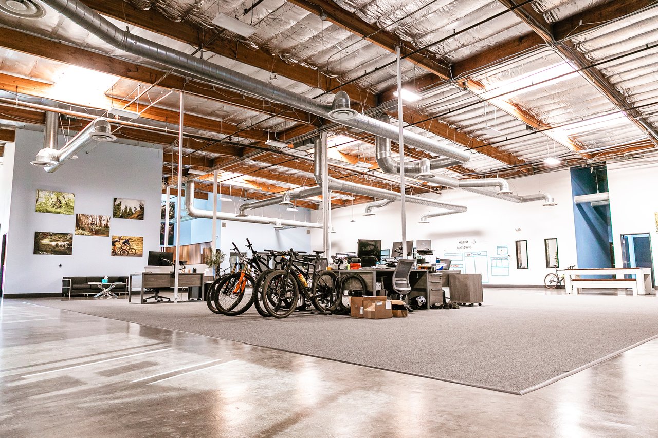 2711 Loker Ave W