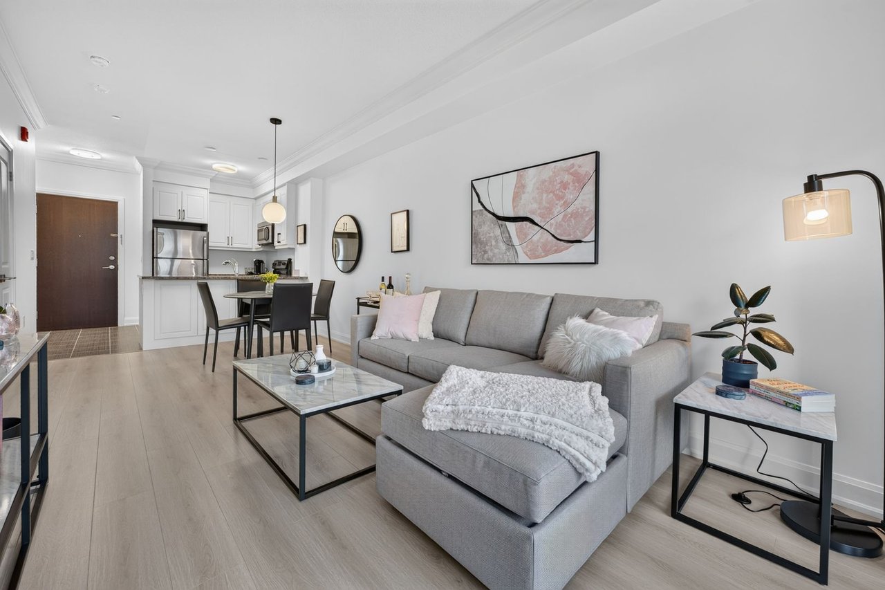 214 - 216 Oak Park Blvd