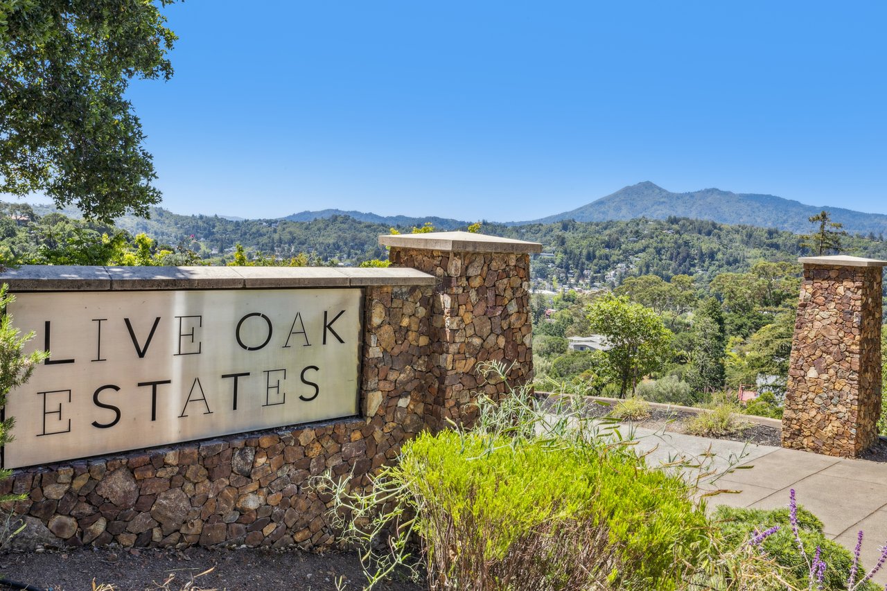 6 Live Oak Way