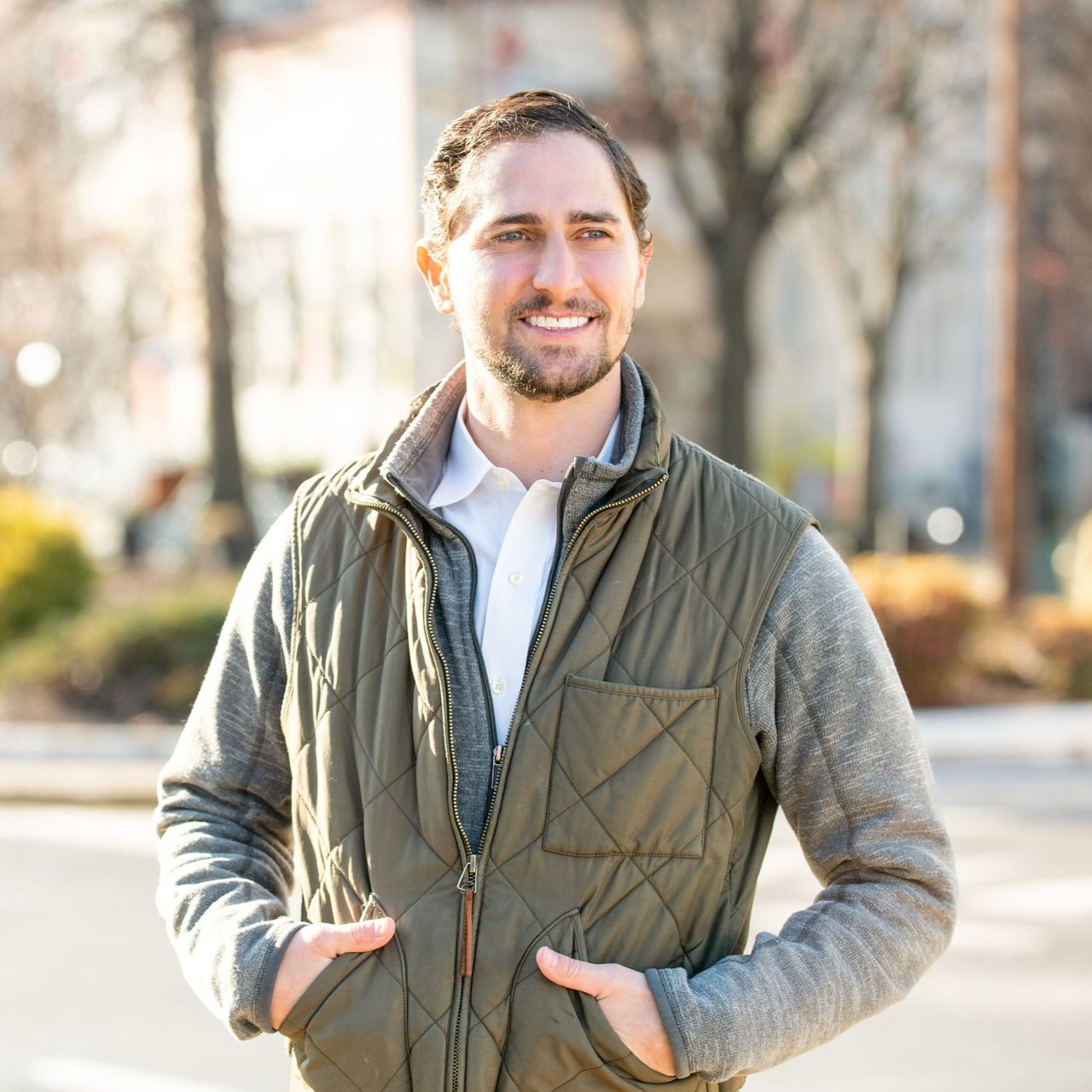 Gabriel Oran Chevy Chase, MD Real Estate Agent Headshot