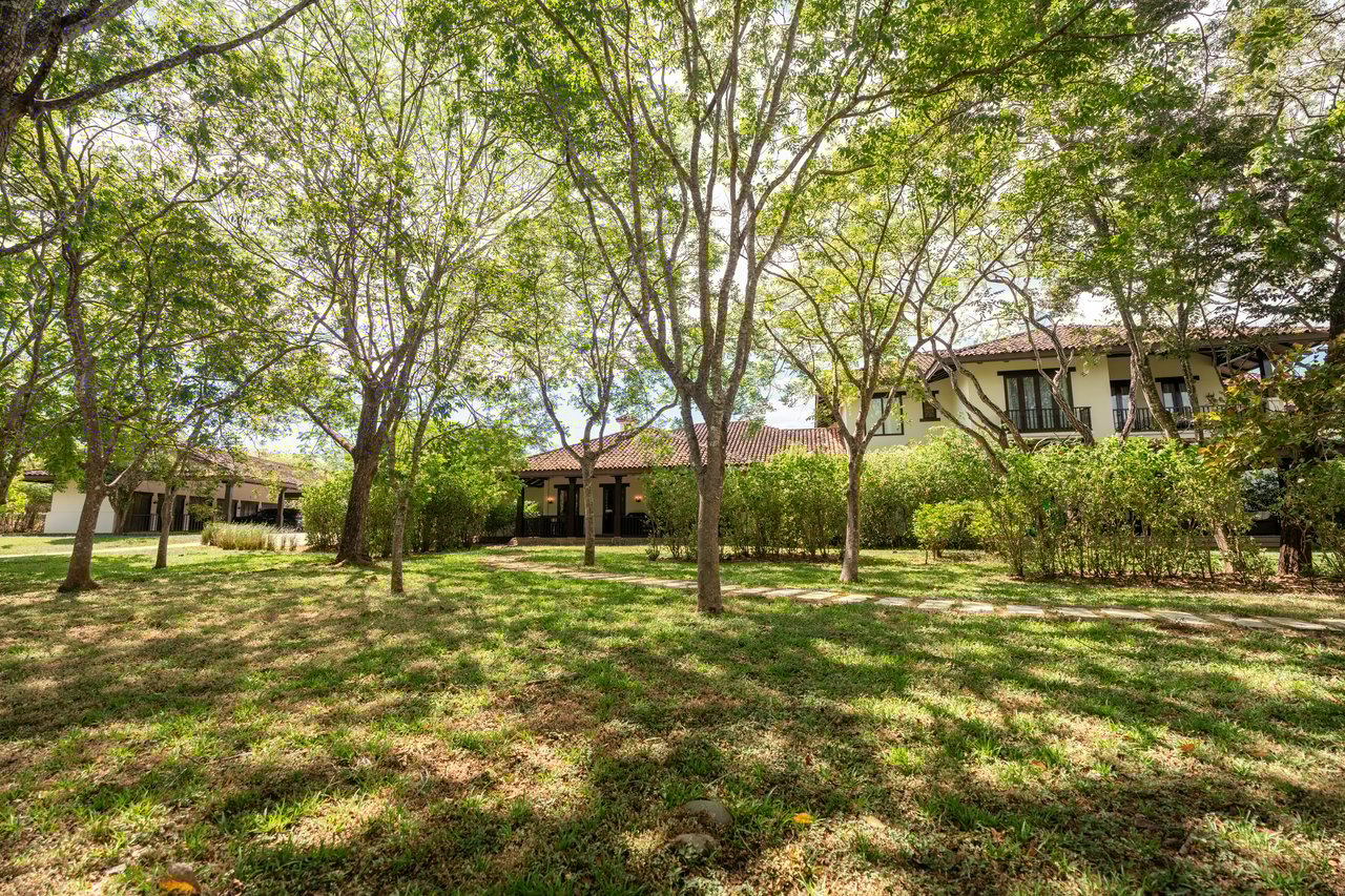 Los Malinches 6 | Luxury Spanish Colonial Townhouse in Hacienda Pinilla