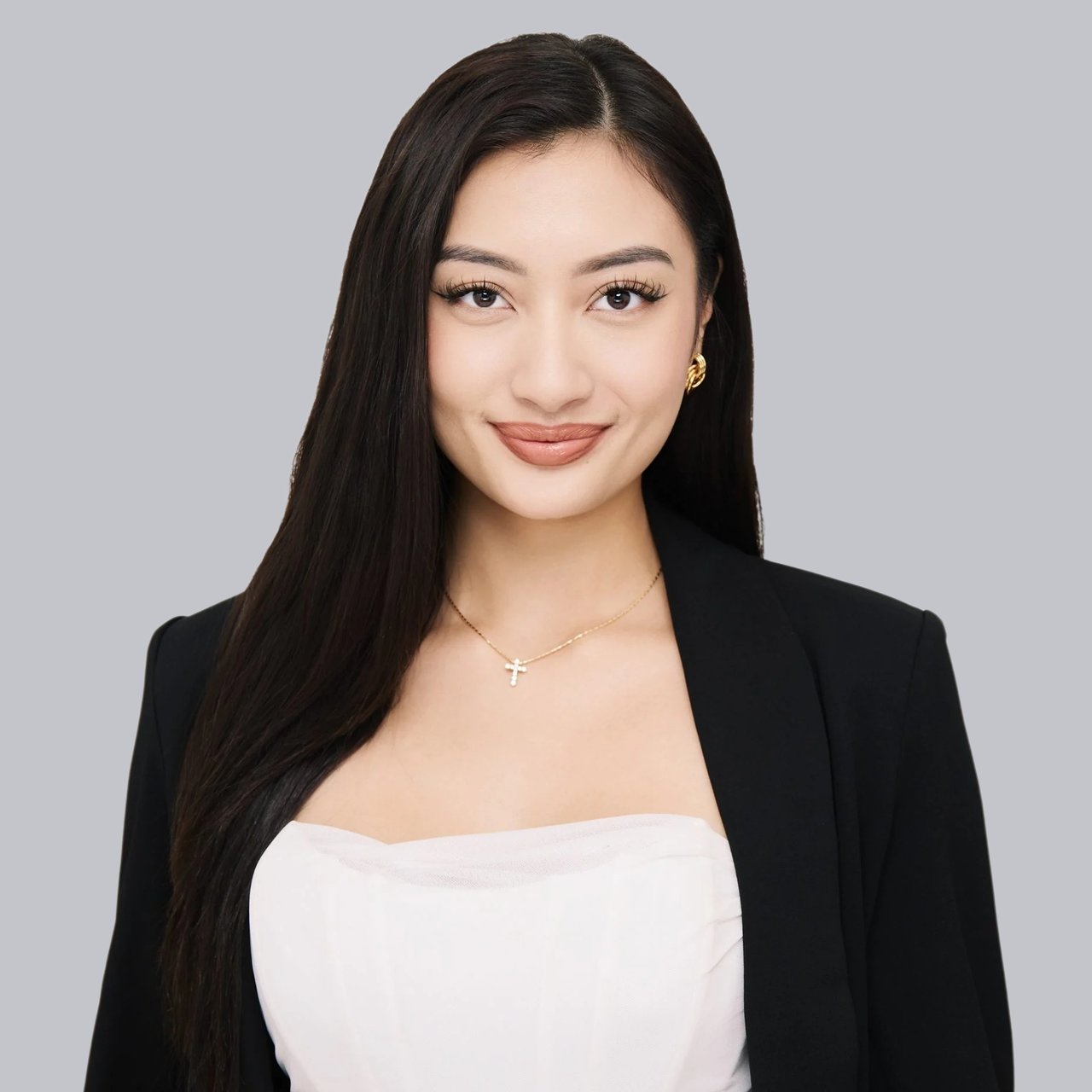 Tien (Angel) Nguyen Rockwall, TX Real Estate Agent Headshot