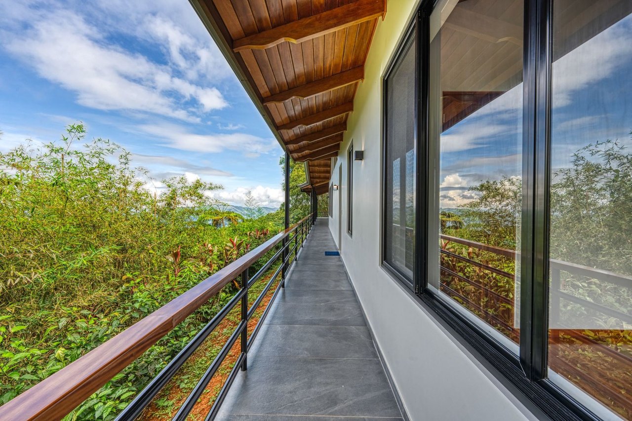 Modern Riverfront Mountain Home, Perez Zeledon, San Jose