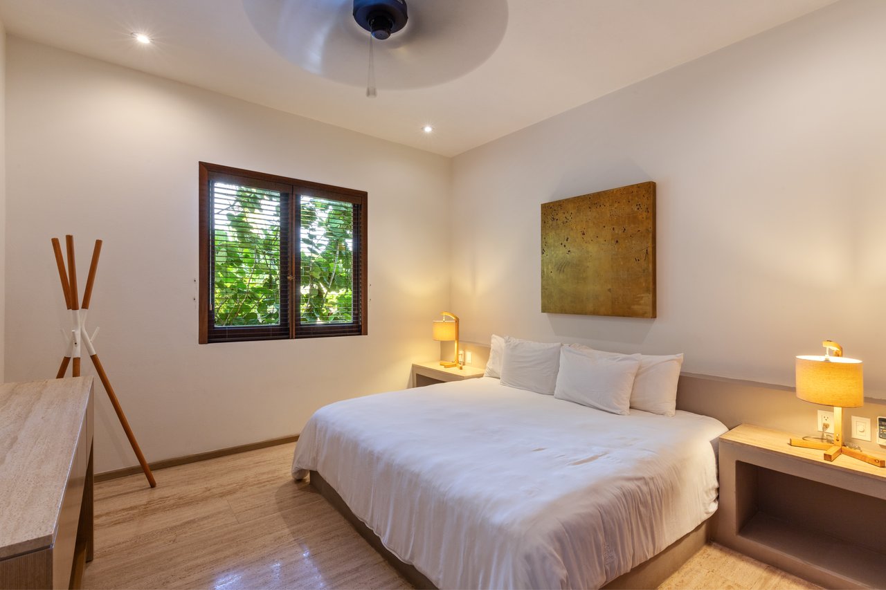 Marea Beachfront Villa B7