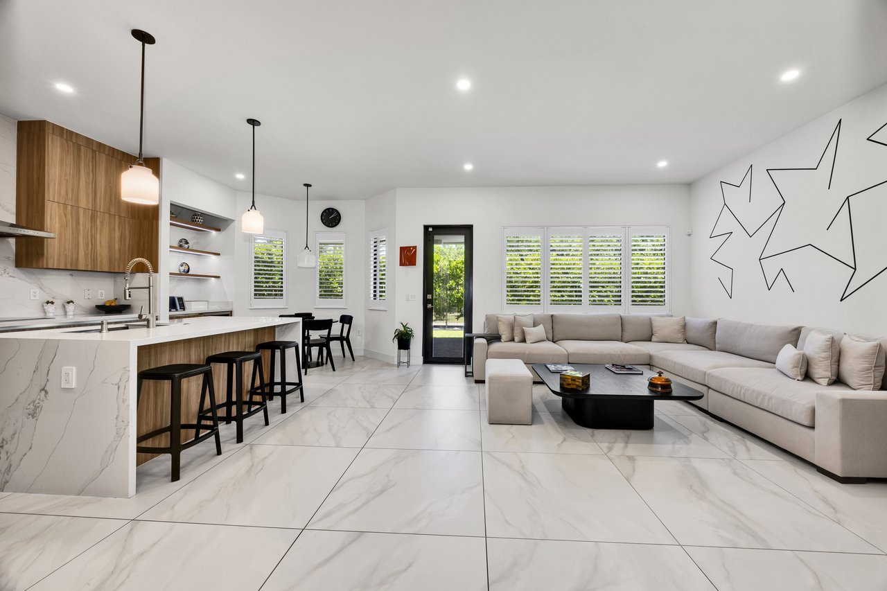 Modern Luxury Living Near Pinecrest