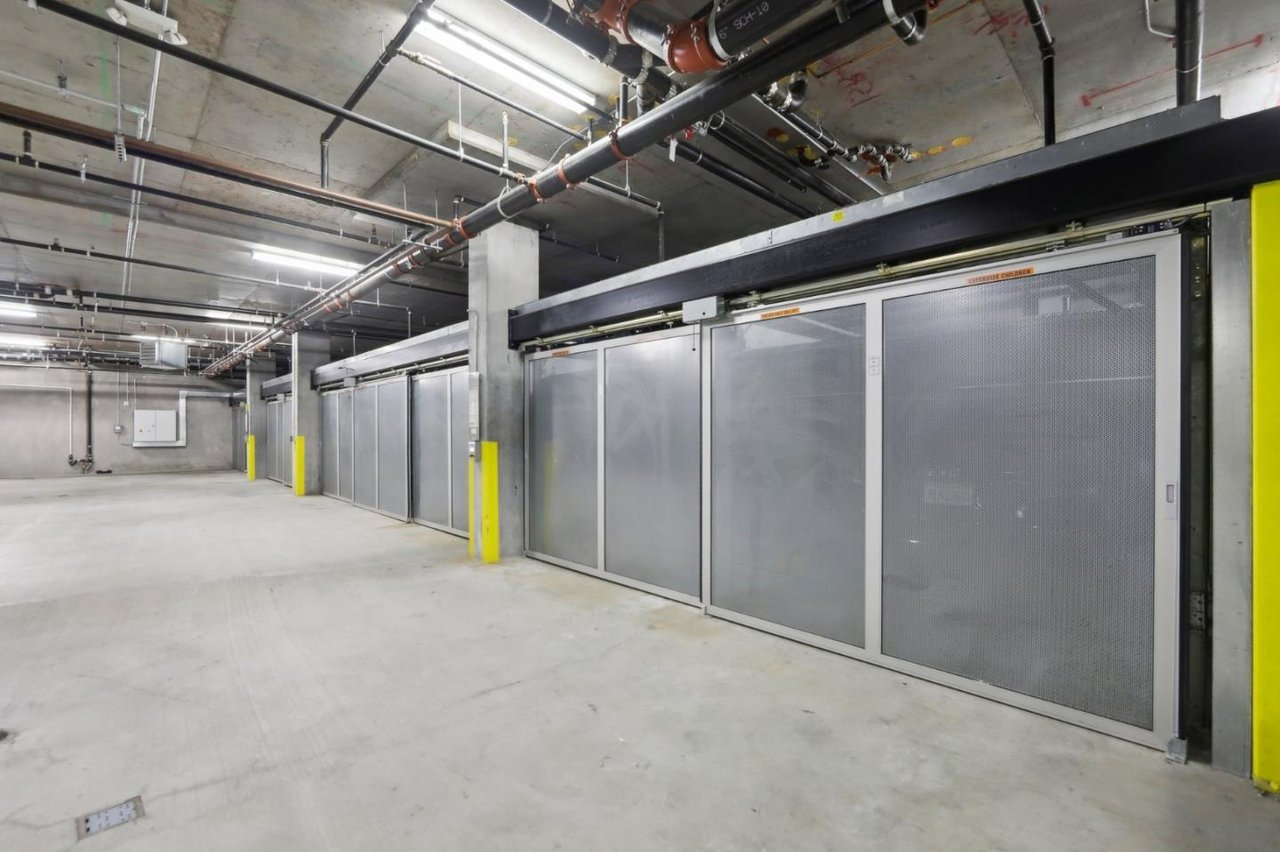 901 Tennessee St #404