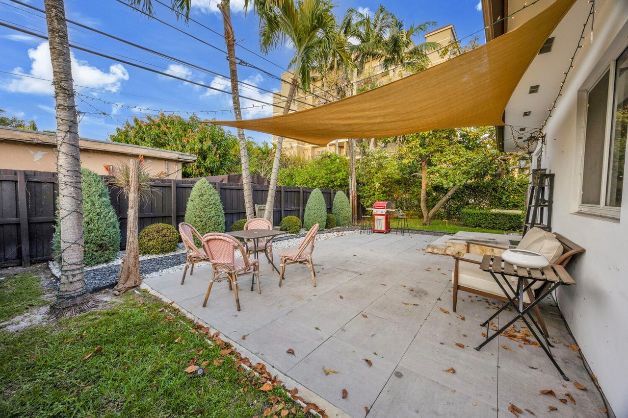 Convenient and Charming Coral Gables Retreat