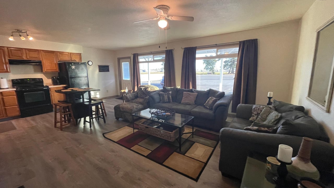555 Hwy 101 S Apt 2