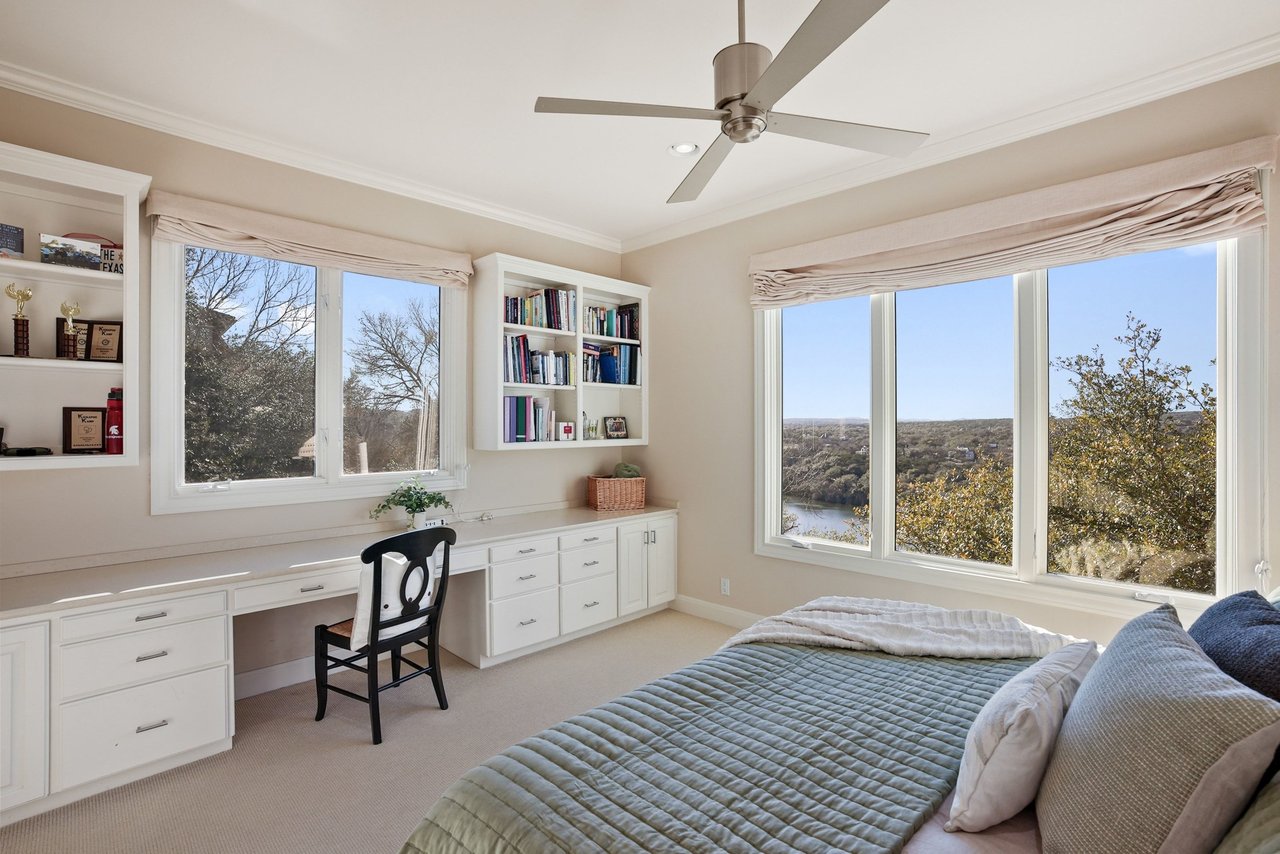 3800 Hunterwood Point