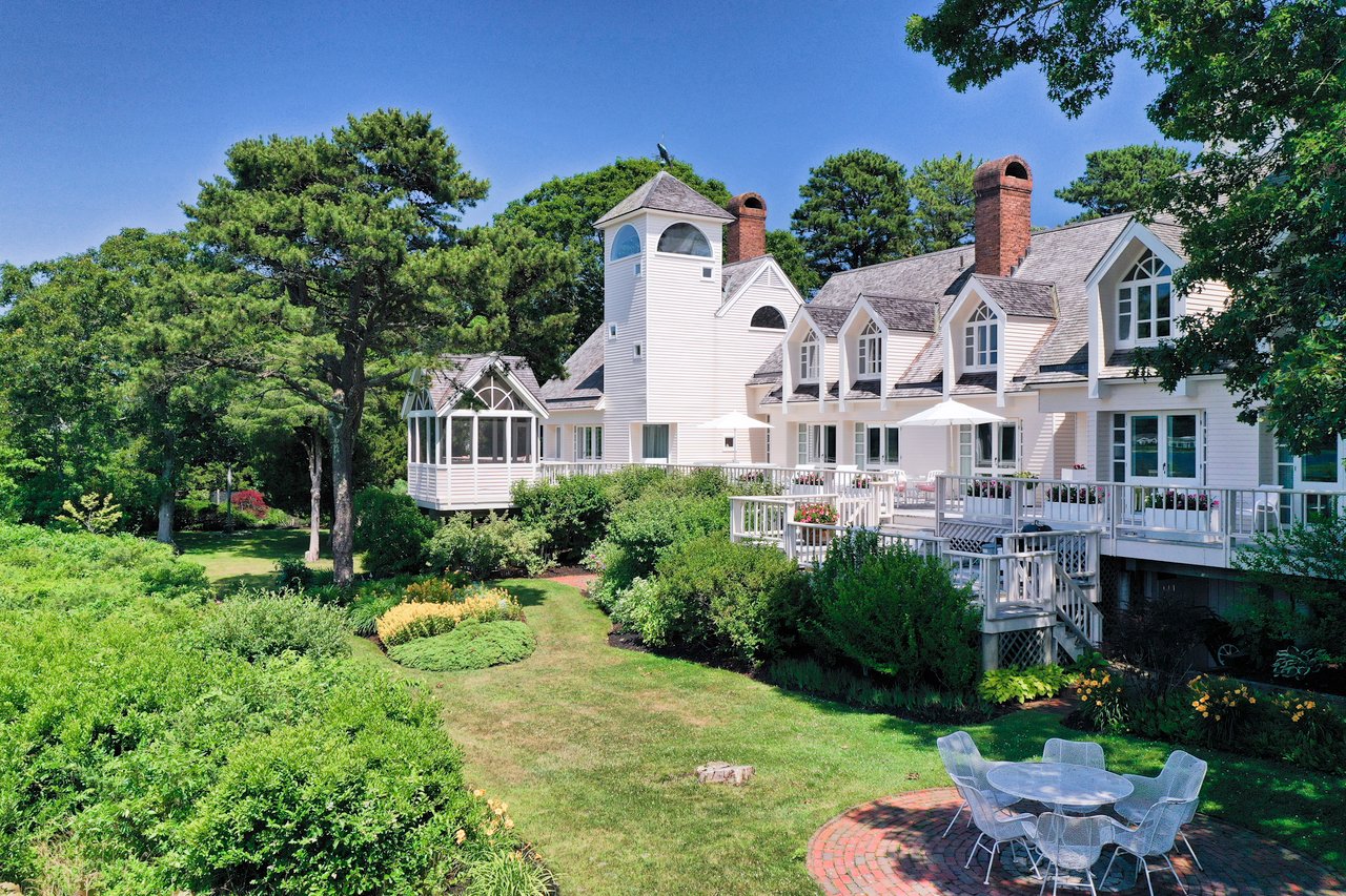 'Point House' Waterfront Estate