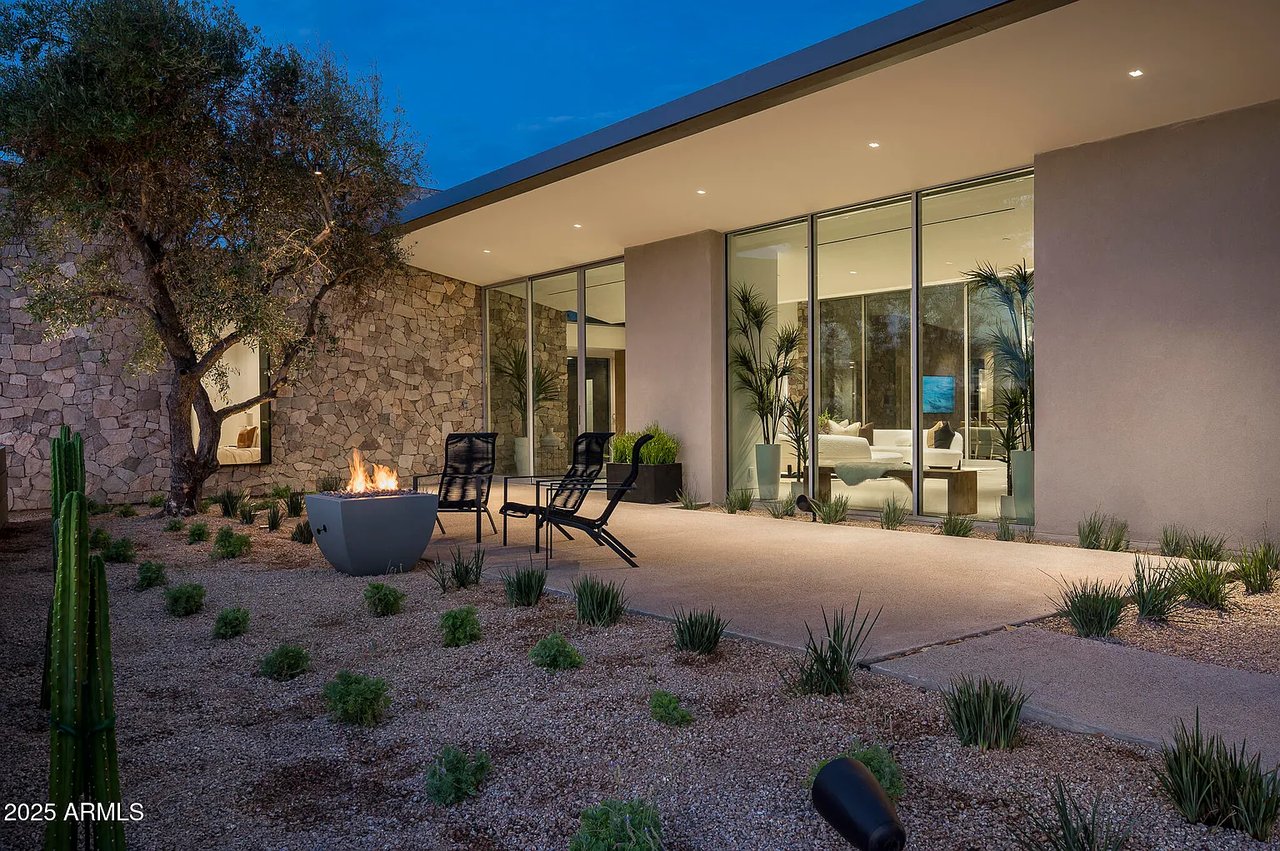 5120 N CASA BLANCA Drive